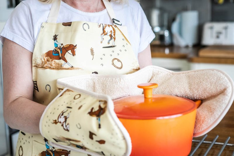 'Western' Oven Glove - Image 2