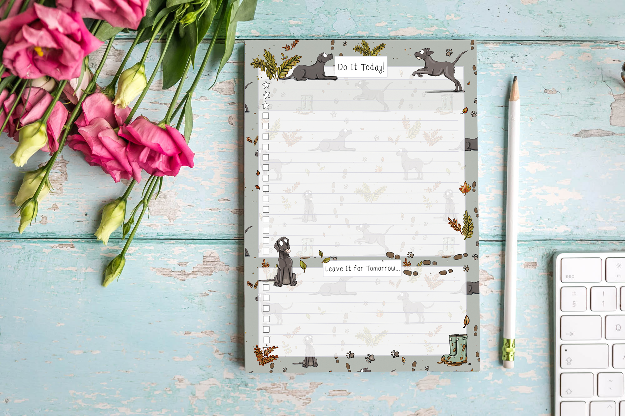 Black Labrador pattern on A5 to-do list notepad with writing lines and checkboxes.