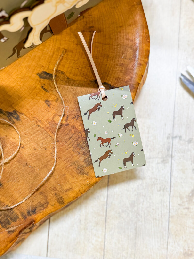Bay Horse & Daisies Gift tag by Emily Cole Illustrations