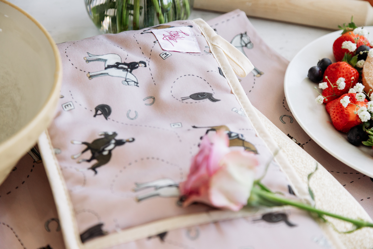 Pink dressage horse pattern by Emily Cole Illustrations